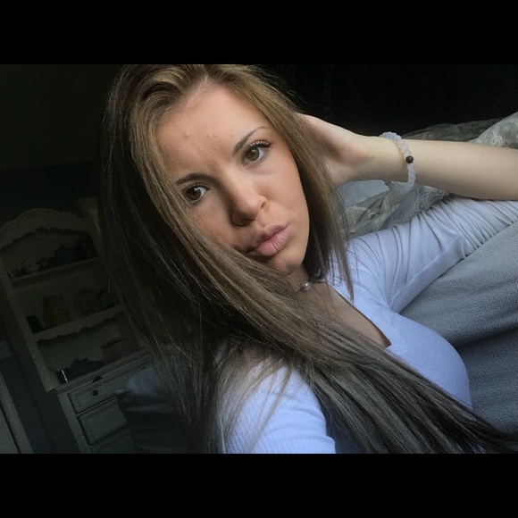 Meet your Posher, Hannah - Picture 1 of 1